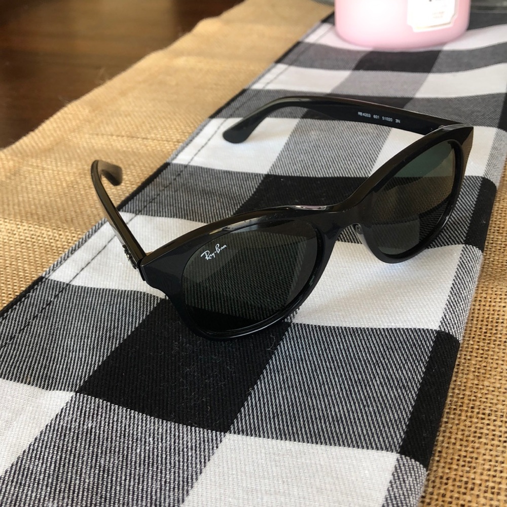 Ray ban sunglasses